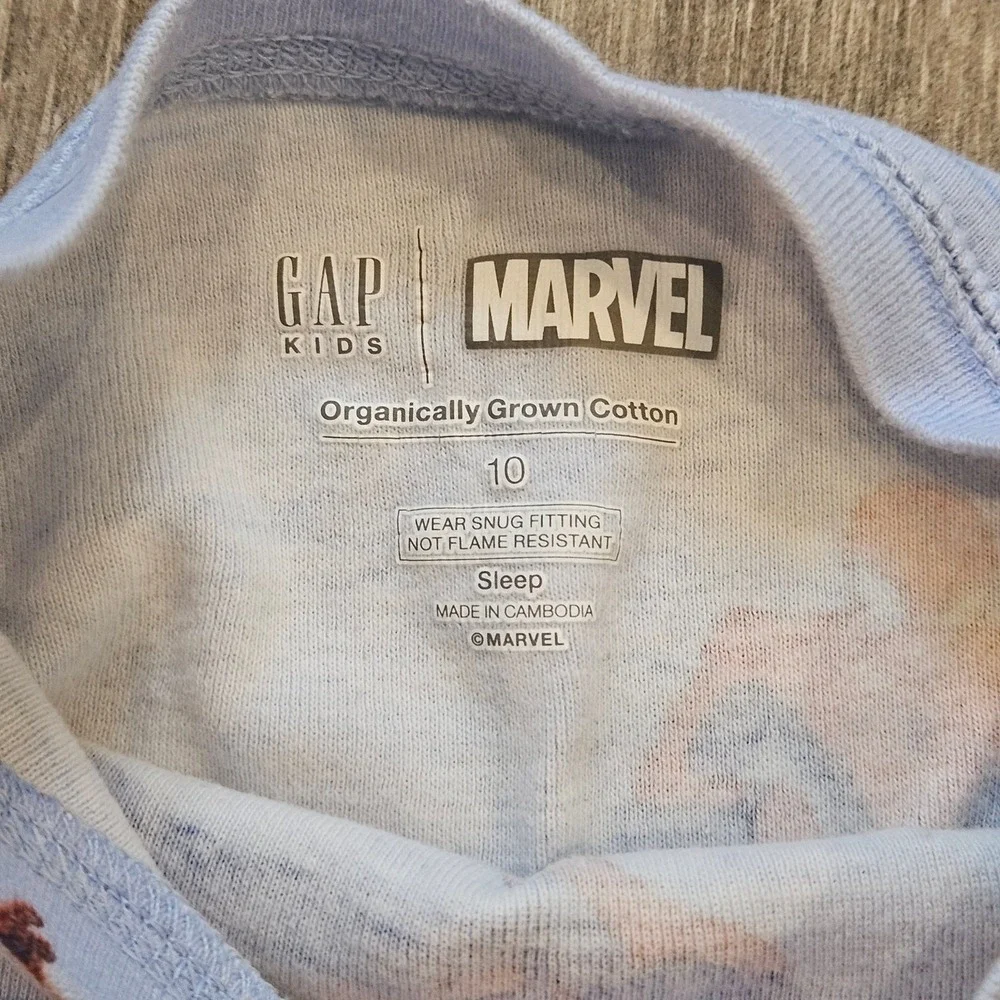 GAP kids marvel